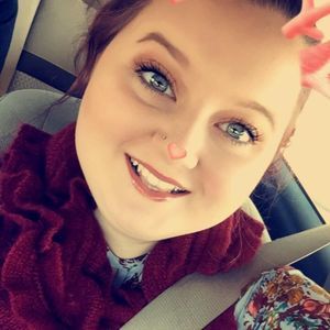 Meet your Posher, Katelyn